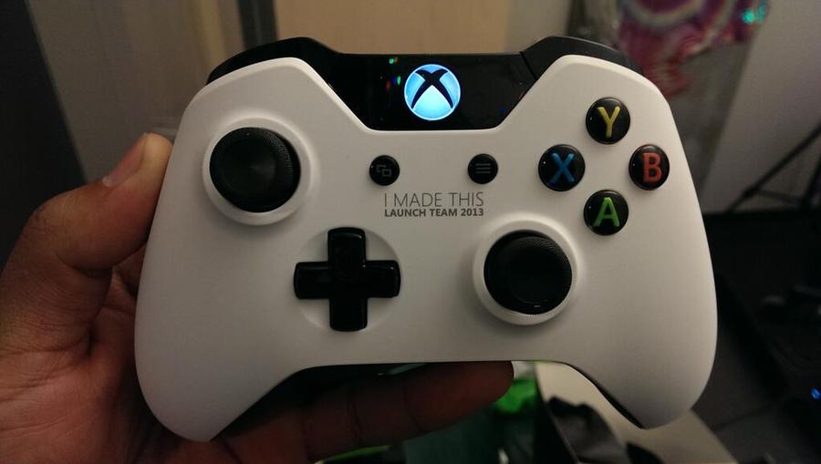 White-xbox-one-1385022809866019